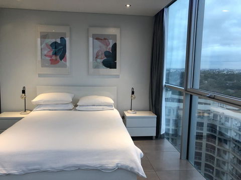 Glasshouse Apartment - At Parramatta - Darwin Holiday 2