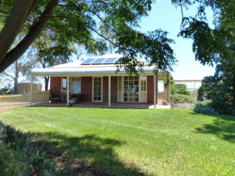 Glenbar Cottage Yelta - Darwin Holiday 3