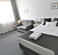 Glenelg beach gateway on Moseley - Darwin Holiday