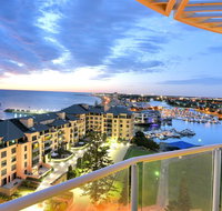 GLENELG Five Stars - Darwin Holiday