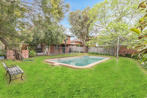GlenIris Beautiful 6BedderFamily House+2Bath+Pool - Darwin Holiday 1