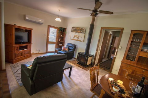 Glenlee Cottage - Darwin Holiday 2