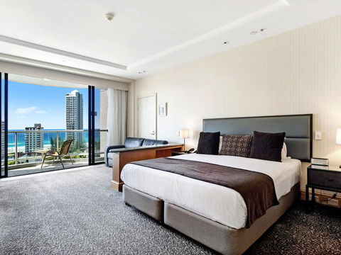 Gold Tower In The Oaks Hotel Surfers Paradise - 1019 - Darwin Holiday 0