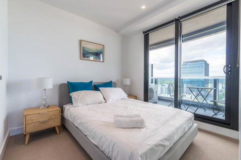 Golden Box Hill Apartment - Darwin Holiday 3