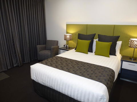 Golden Chain Tower Motor Inn - Darwin Holiday 0