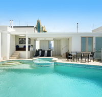 Golden Gate 2 Storey Penthouse with Pool - We Accommodate - Darwin Holiday
