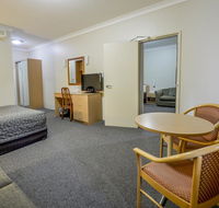 Golden Guitar Motor Inn - Darwin Holiday