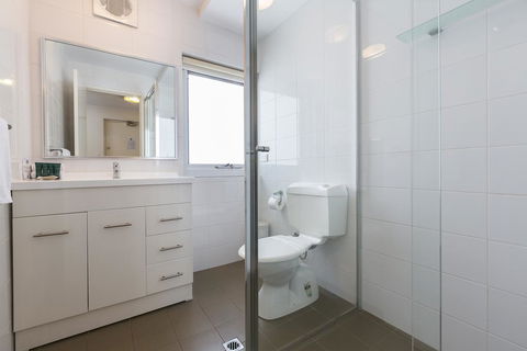 Golden Sands Beach Apartment - Darwin Holiday 2