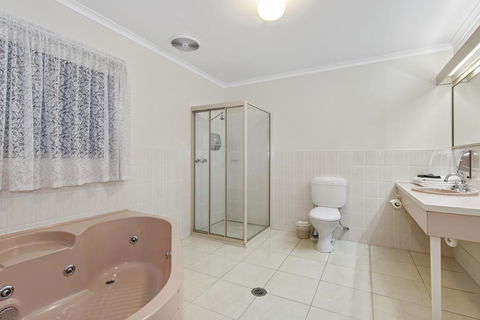 Golden Square Motor Inn - Darwin Holiday 3
