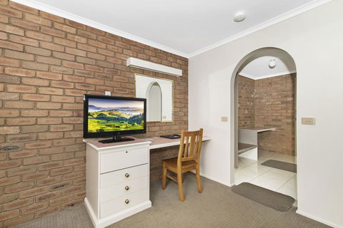 Golden Square Motor Inn - Darwin Holiday 1