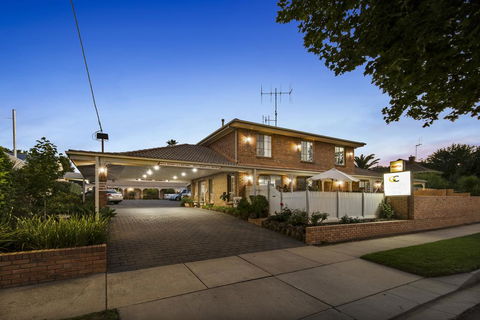 Golden Square Motor Inn - Darwin Holiday 0