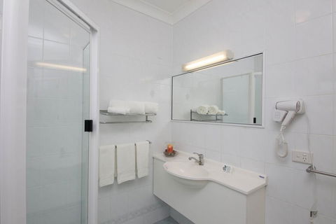 Golf Club Motor Inn Wingham - Darwin Holiday 3