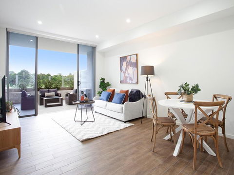 GOLF LOVERS RETREAT-Long/Short Term Lets AVL: L'Abode - Darwin Holiday 0
