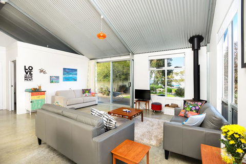 Goolwa Pelican Cottage - Darwin Holiday 3