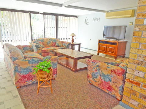 Government Rd 108 - Shoal Bay - Darwin Holiday 2