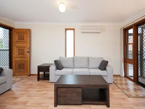 Government Road, 27, Skippers Rest - Darwin Holiday 2