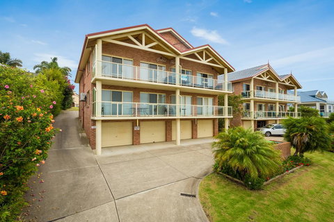 Grand Pacific 2 Unit 1 - Darwin Holiday 0