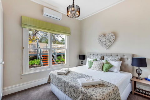 Grandview Accommodation - The Flaxley Apartments - Darwin Holiday 2