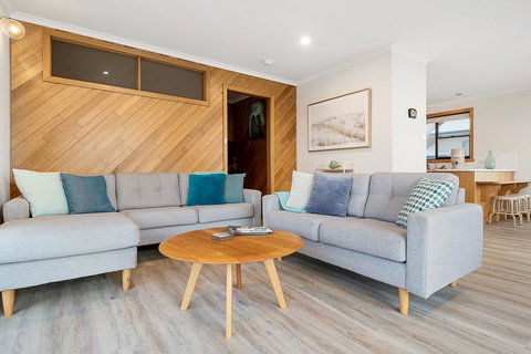 Granite Beach House - Darwin Holiday 1