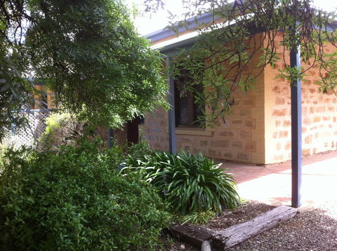 Granmas Cottage - Darwin Holiday 0