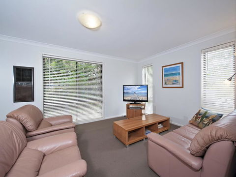 Gretel Close, 5, Beach House - Darwin Holiday 1