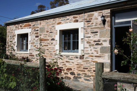 Griffiths Cottage - Darwin Holiday 0