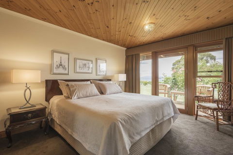 Grindelwald Lodge And Gardens - Darwin Holiday 1