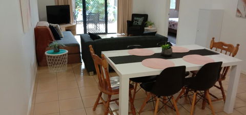 Ground Floor Family Apartment At Family Resort - Darwin Holiday 1