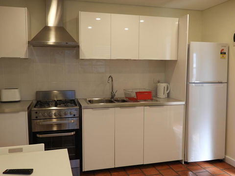 Guesthouse With Pool & BBQ - 10 Kms From CBD - Darwin Holiday 1