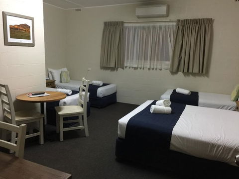 Gulgong Motel - Darwin Holiday 1