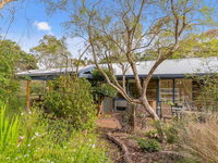 Hakea Bush Cabin