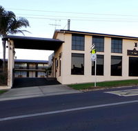 Halfway Motel - Darwin Holiday