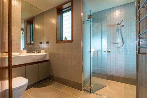 Hamilton Island Holiday Homes - Darwin Holiday 1