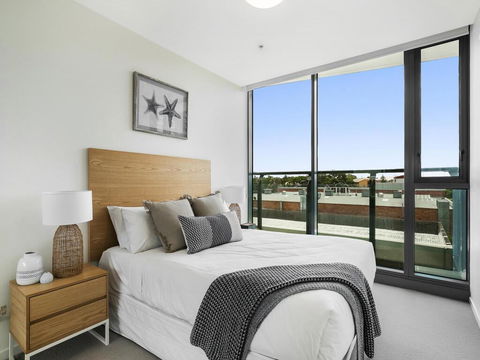 HARBOURSIDE- Hosted By: L'Abode Accommodation - Darwin Holiday 2