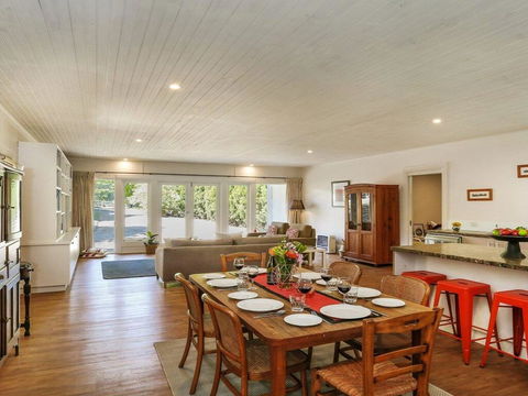 Hardigreen Park - Spacious With Tennis Court - Darwin Holiday 2