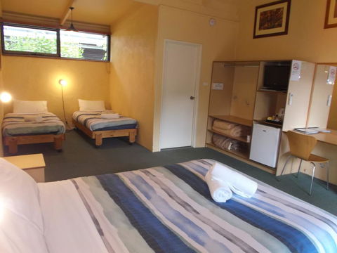 Harrietville Hotel Motel - Darwin Holiday 2