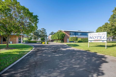 Hawkesbury Race Club Motel - Darwin Holiday 0