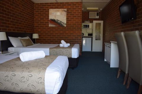 Healesville Motor Inn - Darwin Holiday 1