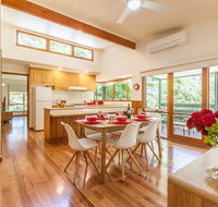 Healesville Selfie - self contained house