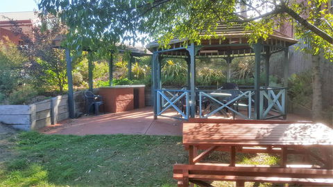 Hepburn Springs Motor Inn - Darwin Holiday 2
