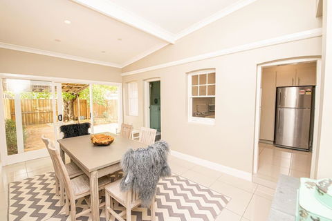 Heritage Bowen Terrace 3 Bed, 2 Bath - Walk To CBD - Darwin Holiday 1