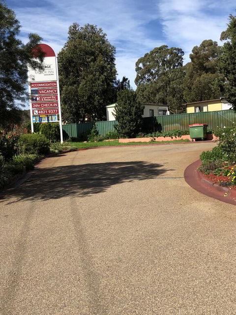 Heritage Motor Inn Goulburn - Darwin Holiday 3