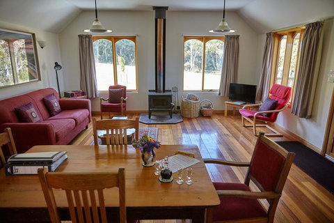 Herons Rise Vineyard Accommodation - Darwin Holiday 2