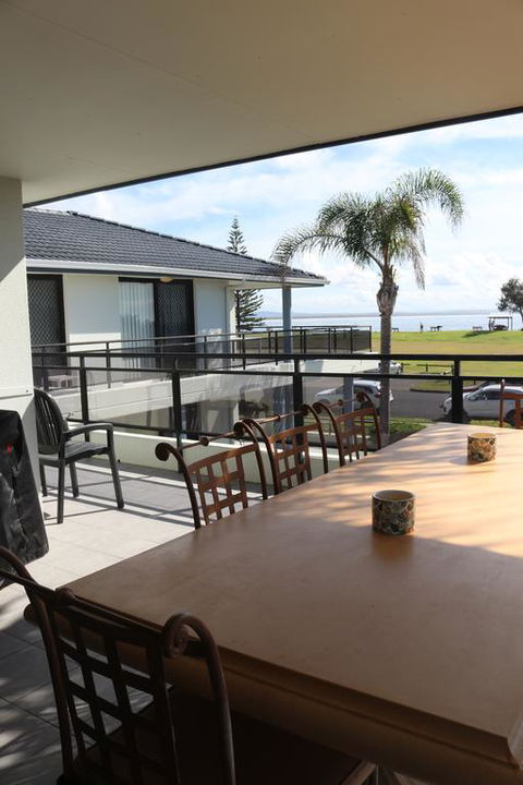 Hi Surf Unit 3, 92 Head St, Forster - Darwin Holiday 3