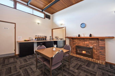 Hi Way Eight Motor Inn - Darwin Holiday 1