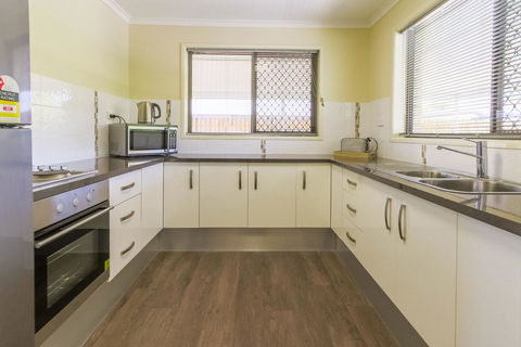 Hibiscus Holiday Home - Darwin Holiday 1