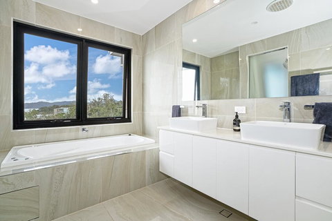 Hidden Cove On Hamilton Island - Darwin Holiday 1