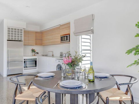 Hideaway At Culburra - Guest House With Plunge Pool - Darwin Holiday 3