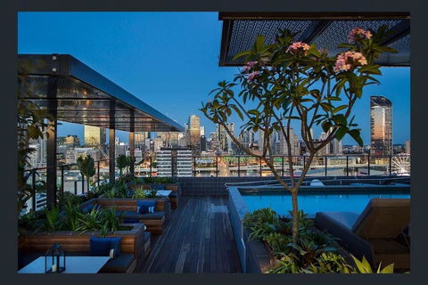 High End Living In Brisbane City - Darwin Holiday 0