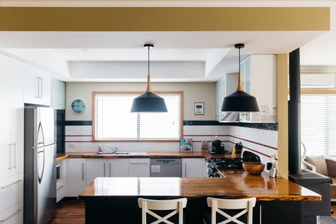 Highlander - Darwin Holiday 0